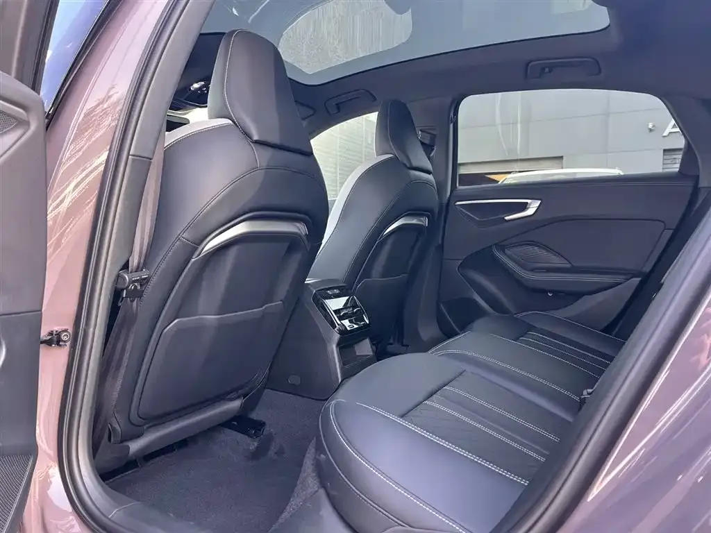 Audi A5L 2025 из CN, фото 8