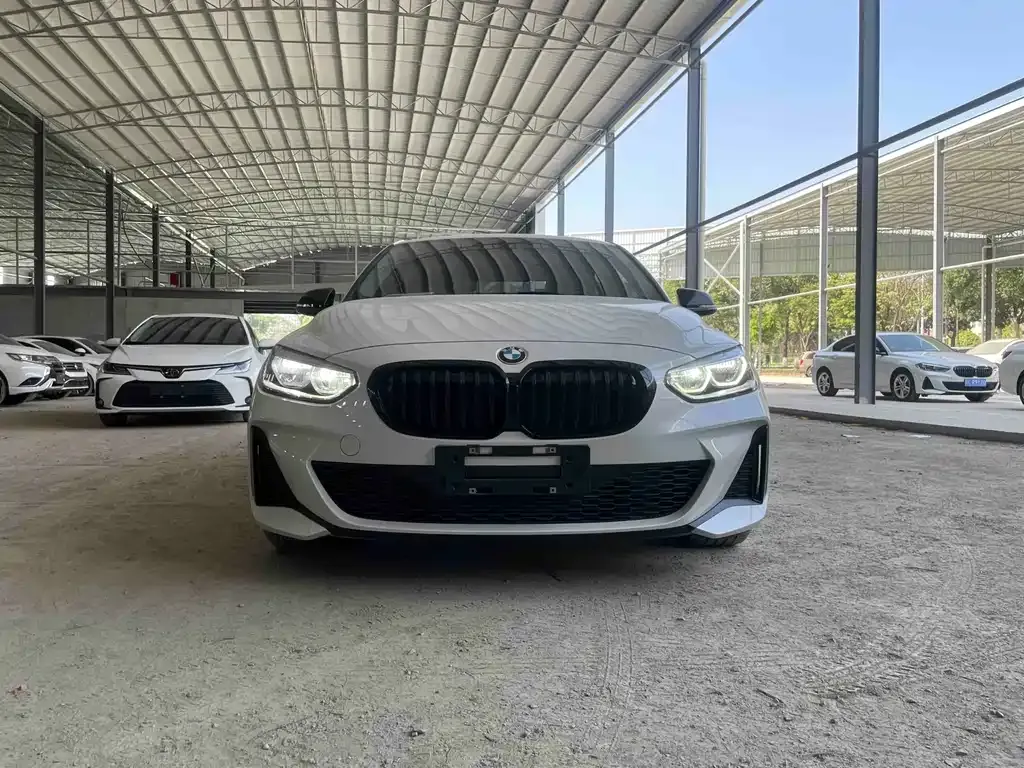 BMW 1 Series 2023 из CN, фото 5