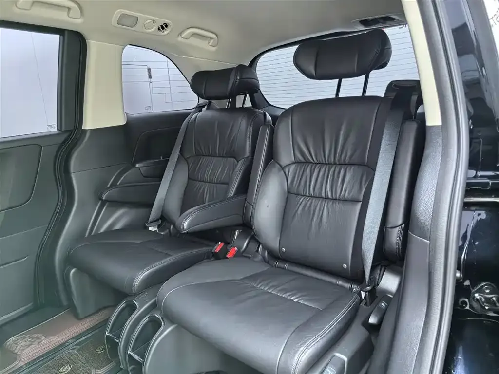 Honda Odyssey 2024 из CN, фото 10