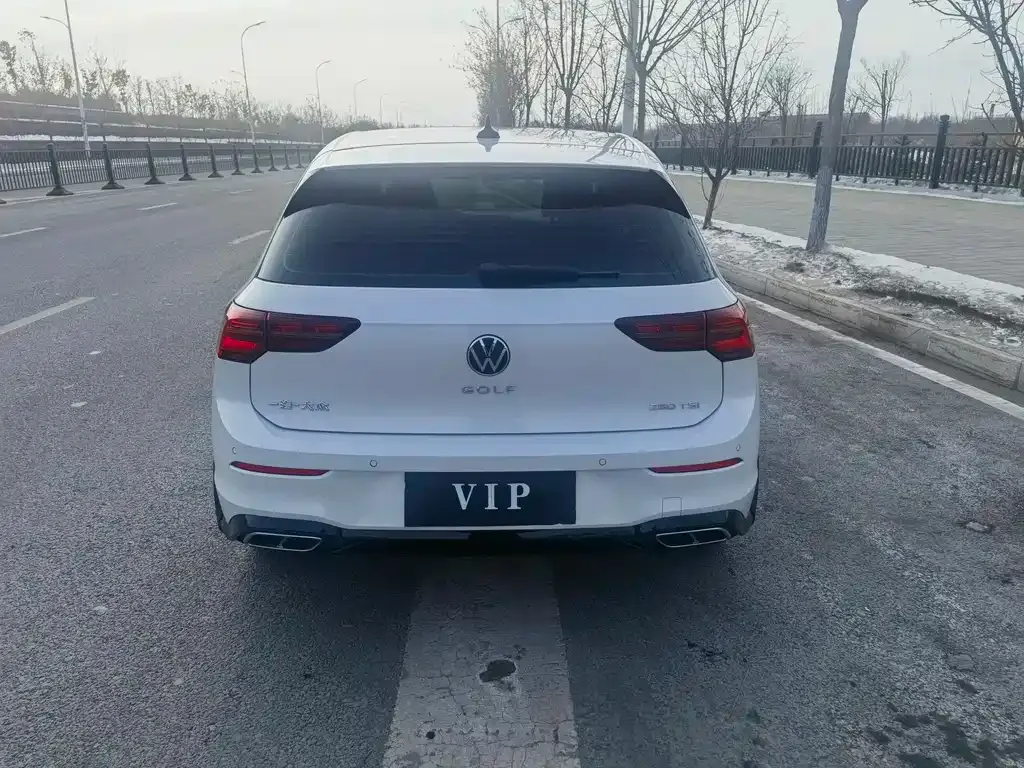 Volkswagen Golf 2022 из CN, фото 10