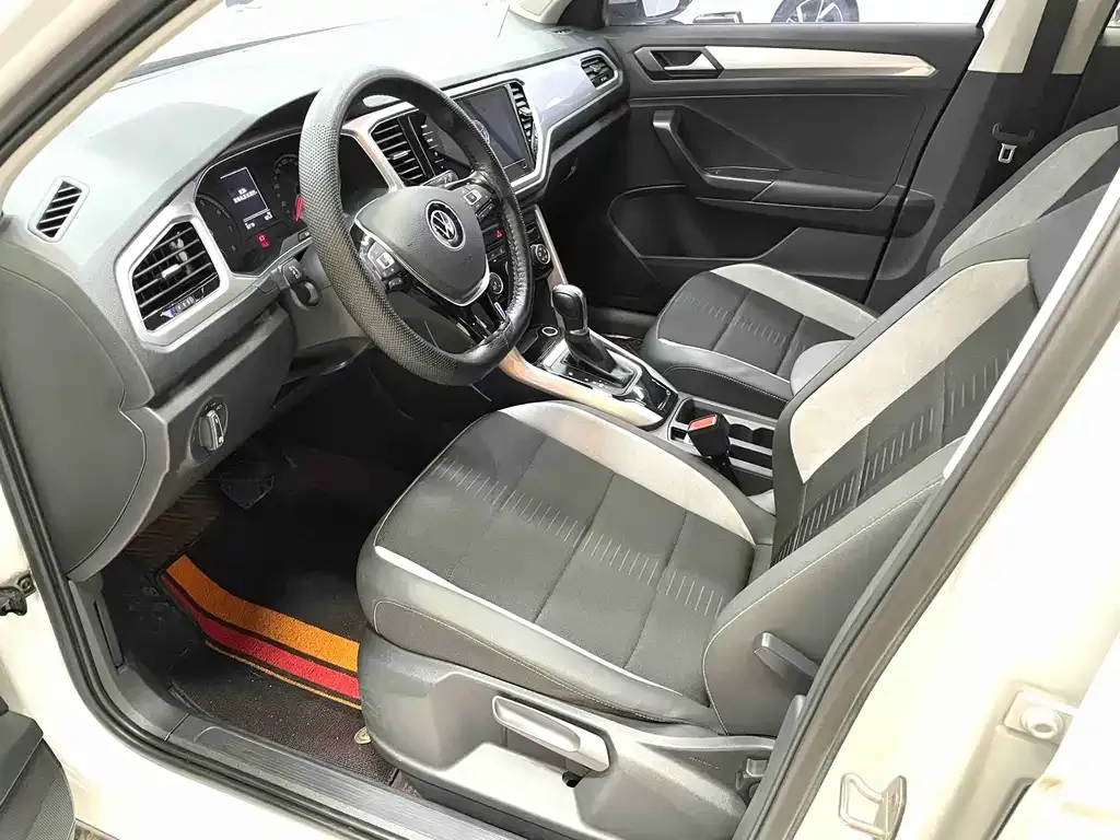 Volkswagen T-Roc 2021 из CN, фото 4