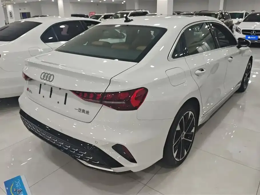 Audi A3 2025 из CN, фото 10