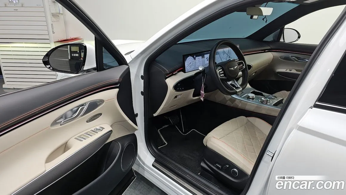 Genesis GV70 — фото 10