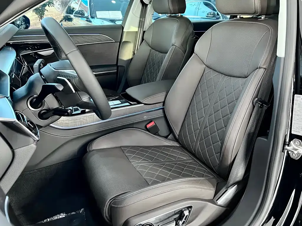 Audi A8 2025 из CN, фото 6