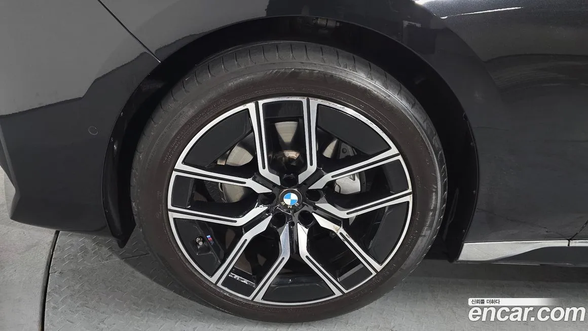 BMW 7-Series 2025 из KR, фото 7