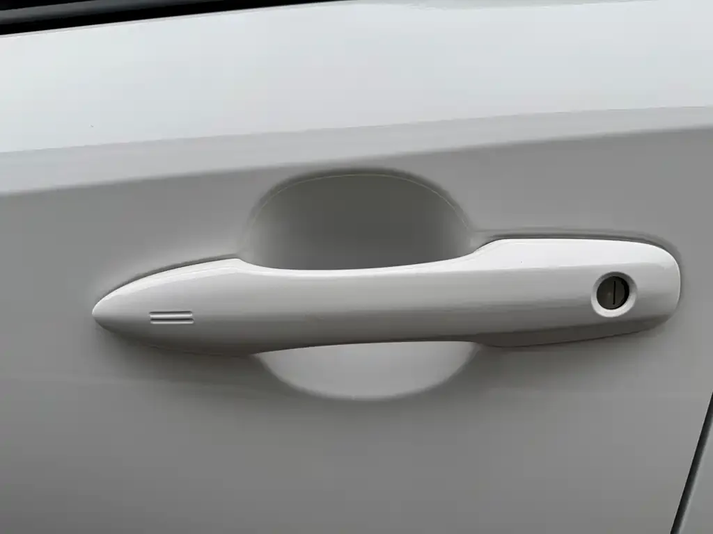 Toyota Levin 2023 из CN, фото 3