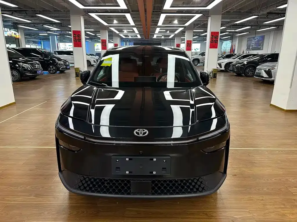 Toyota Platinum 3X 2025 из CN, фото 6