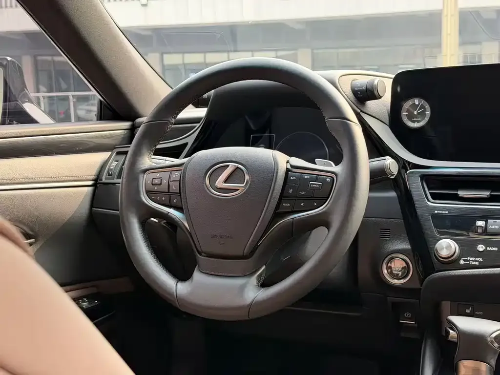 Lexus ES 2024 из CN, фото 6