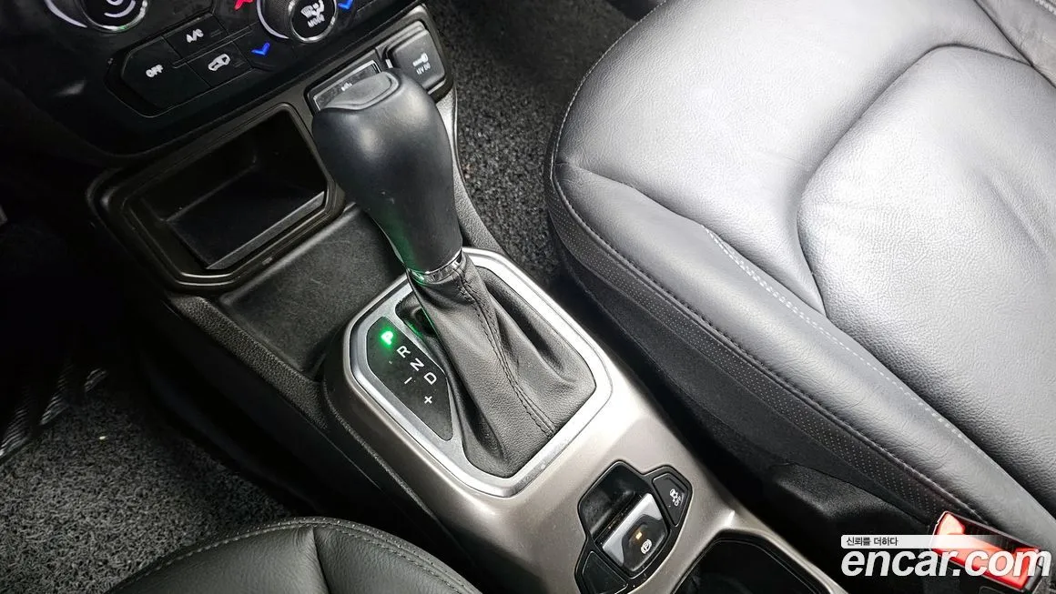 Jeep Renegade 2021 из KR, фото 9