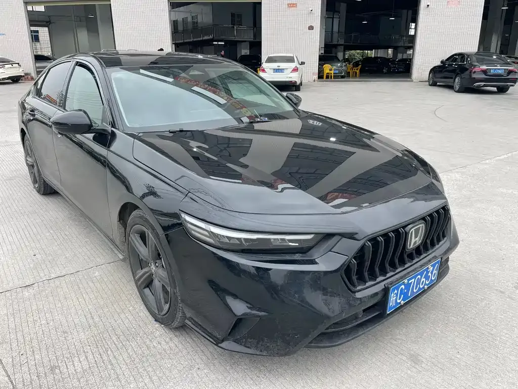 Honda Inspire 2024 из CN, фото 7