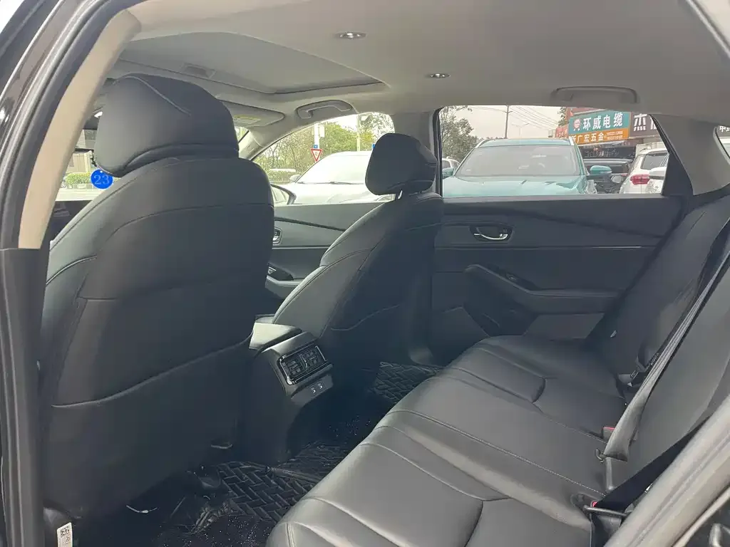 Honda Inspire 2024 из CN, фото 2