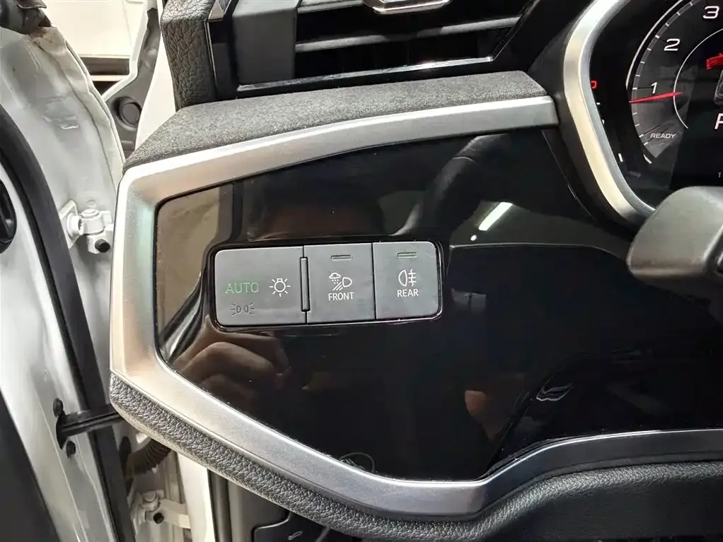 Audi Q3 2023 из CN, фото 6