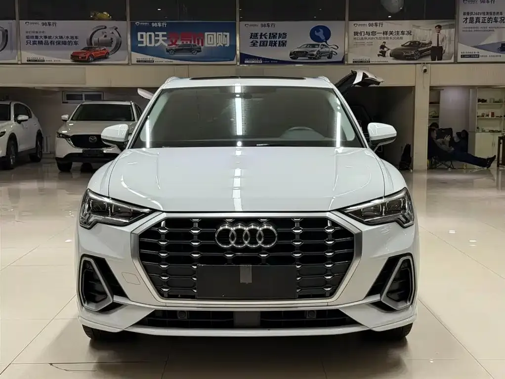 Audi Q3 2023 из CN, фото 9