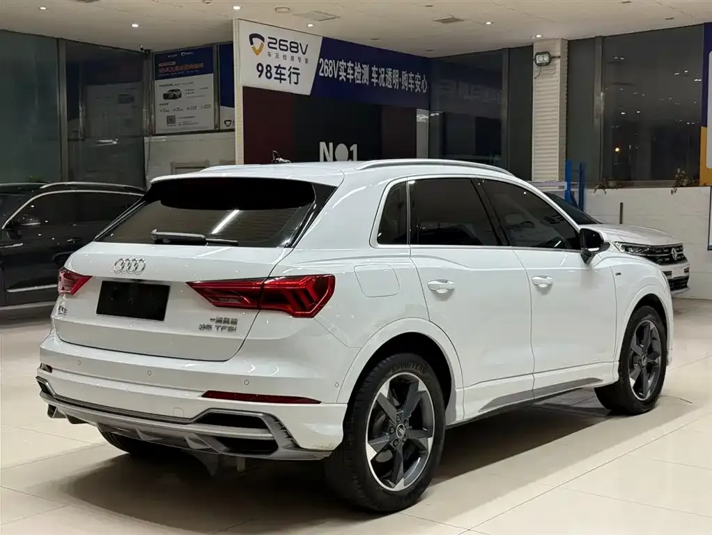 Audi Q3 2023 из CN, фото 5