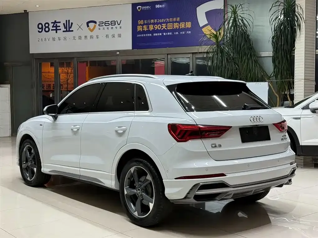 Audi Q3 2023 из CN, фото 7