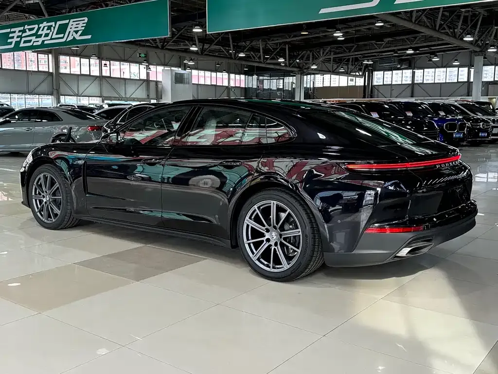 Porsche Panamera 2026 из CN, фото 9