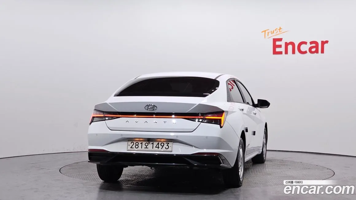Hyundai AVANTE — фото 2