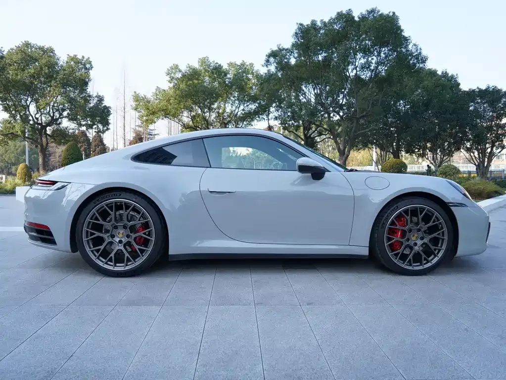Porsche 911 2023 из CN, фото 5