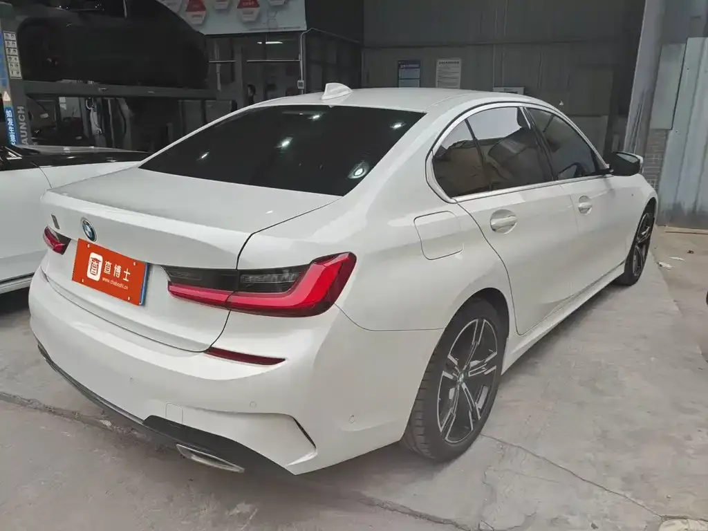BMW 3 Series 2021 из CN, фото 9