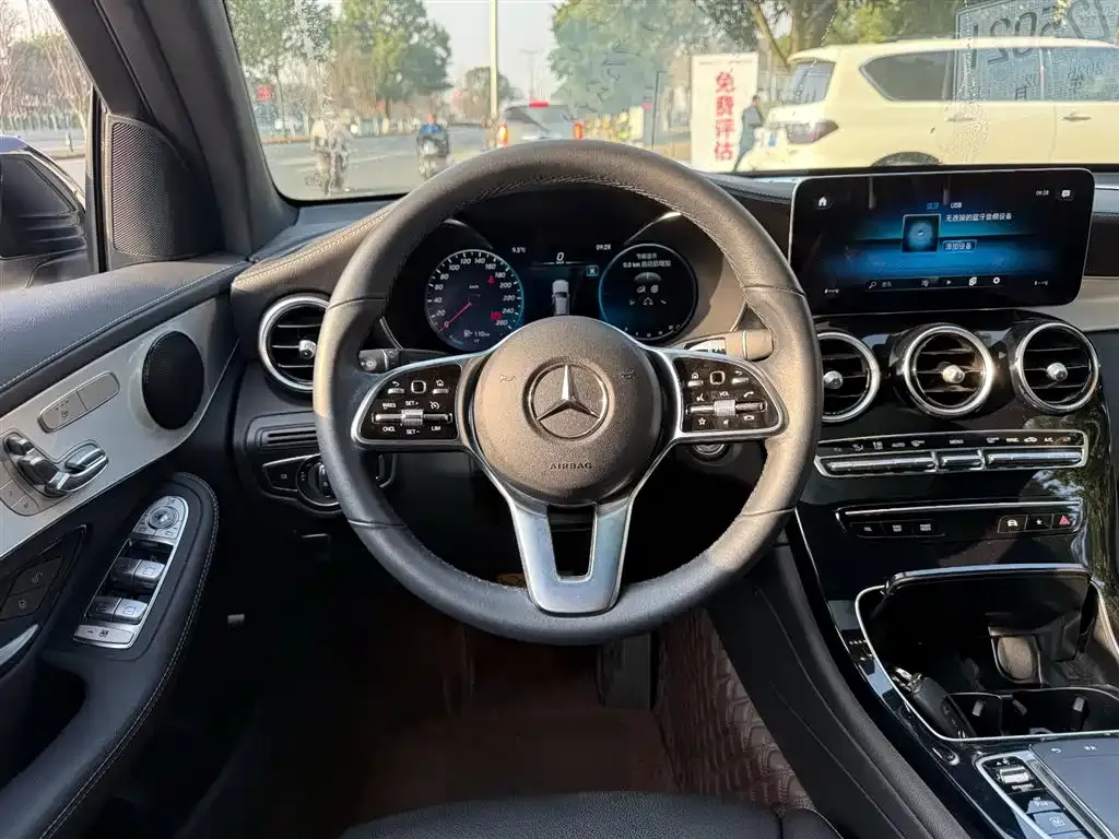 Mercedes-Benz GLC Coupe 2023 из CN, фото 5