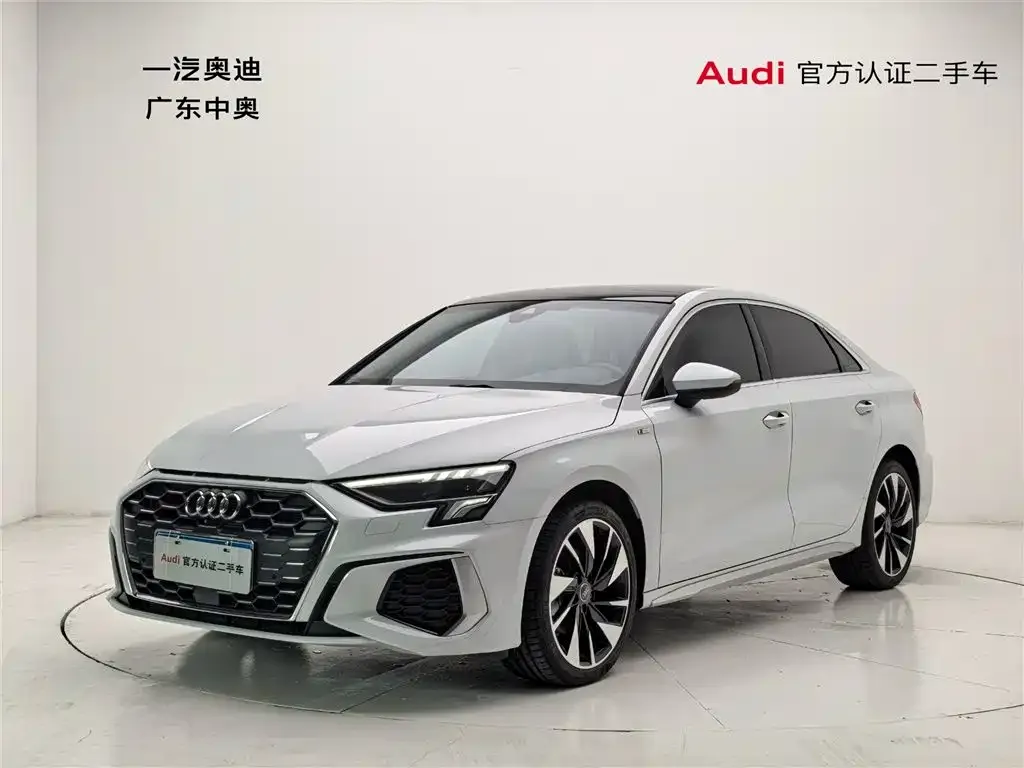 Audi A3 2024 из CN, фото 1