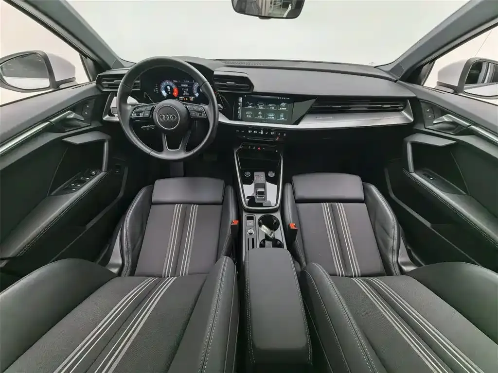 Audi A3 2024 из CN, фото 9