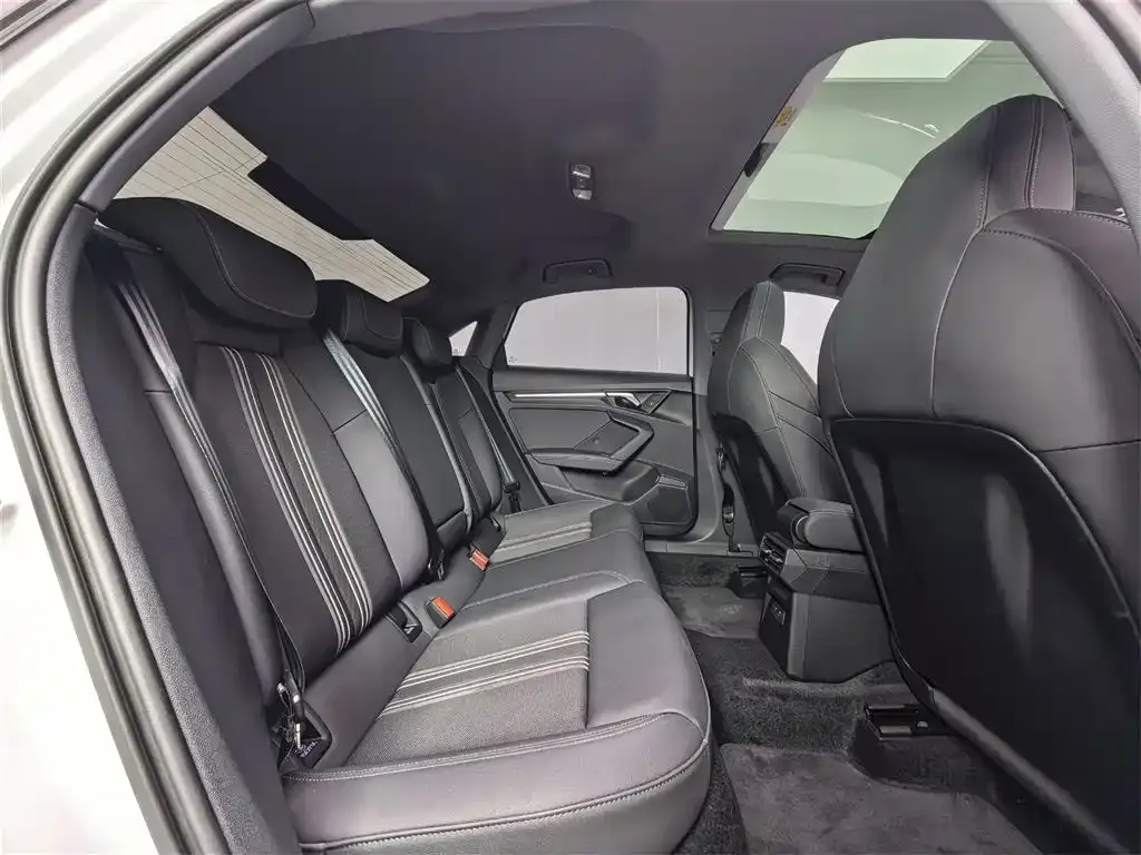 Audi A3 2024 из CN, фото 6