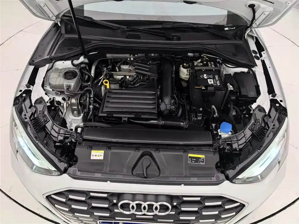 Audi A3 2024 из CN, фото 10