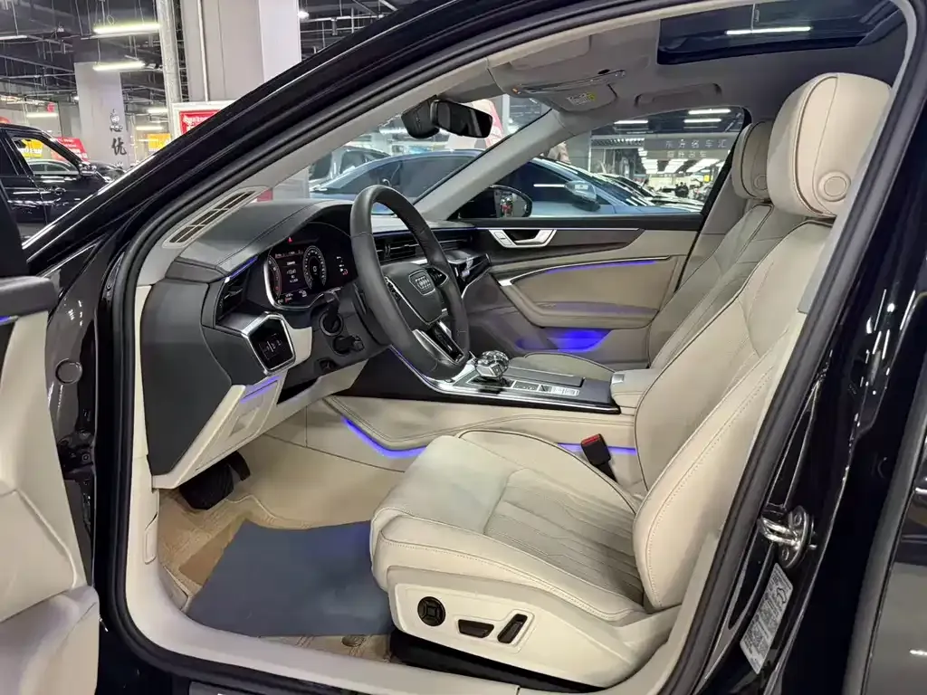 Audi A6L 2022 из CN, фото 10