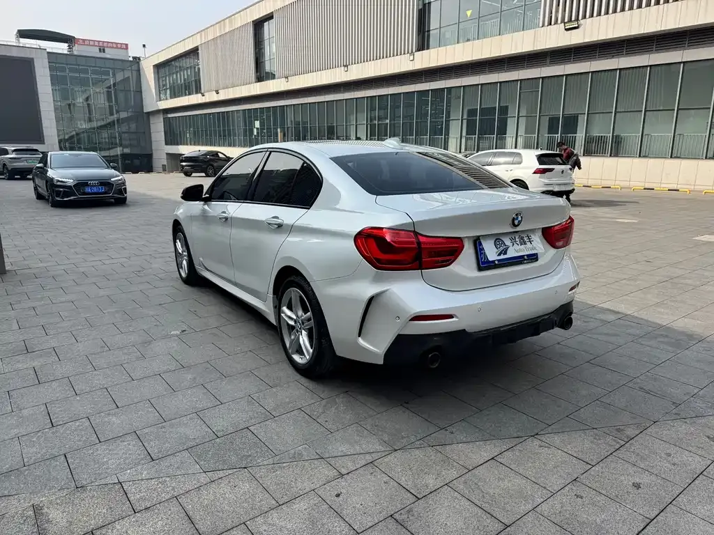 BMW 1 Series 2022 из CN, фото 7