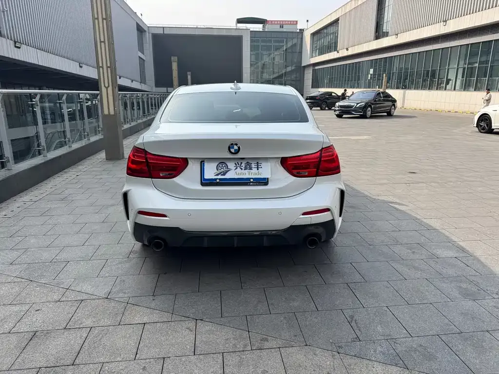 BMW 1 Series 2022 из CN, фото 3