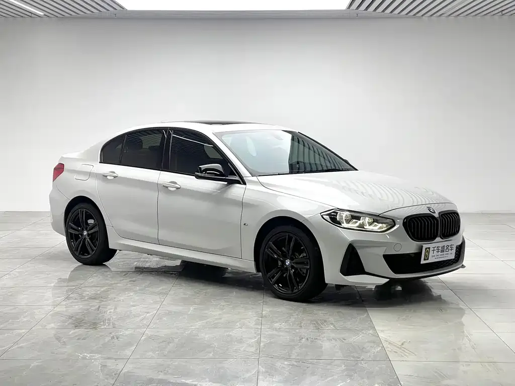 BMW 1 Series 2023 из CN, фото 7