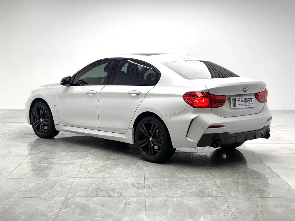 BMW 1 Series 2023 из CN, фото 9