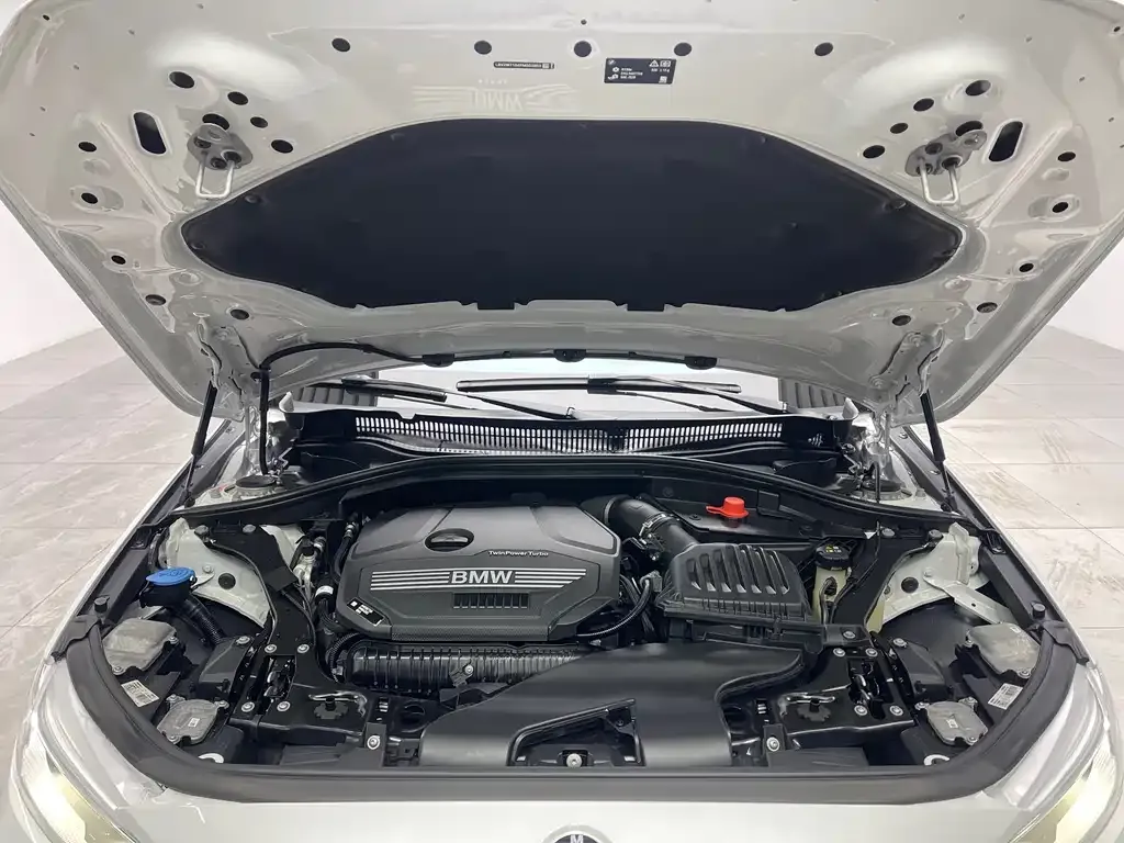 BMW 1 Series 2023 из CN, фото 5