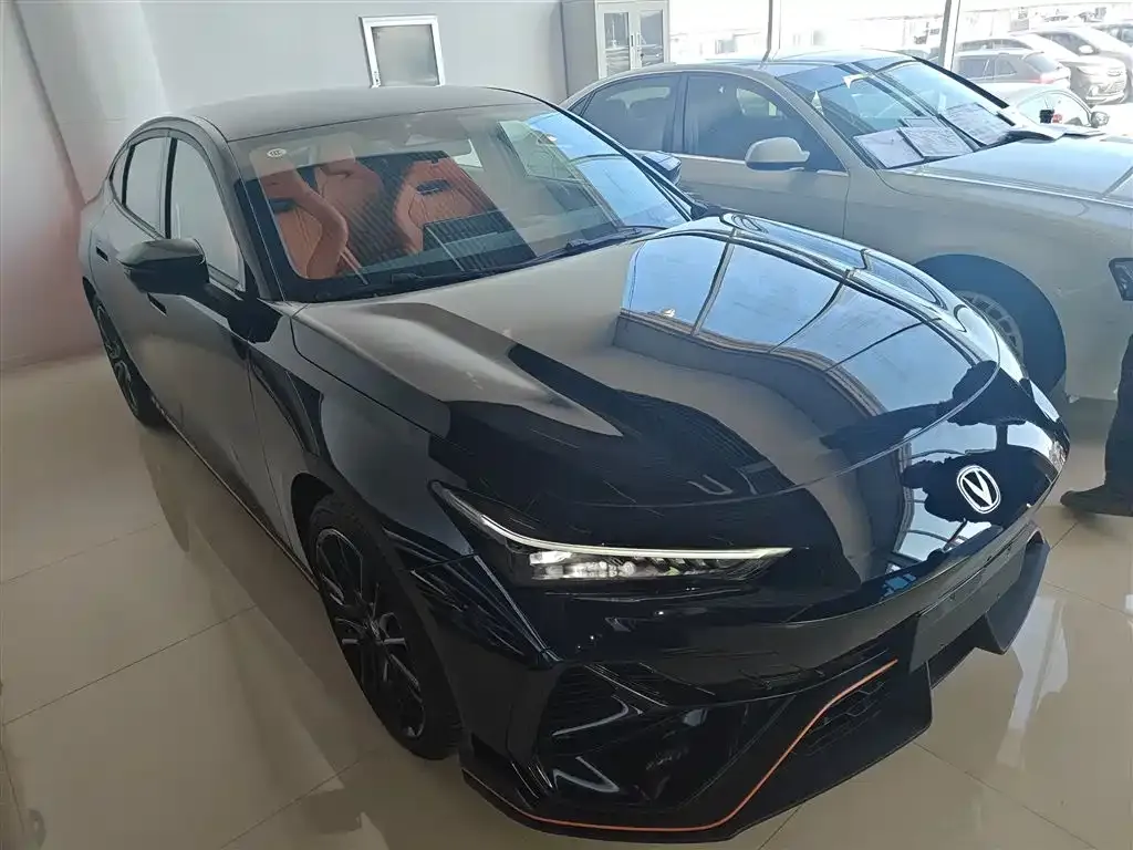 Changan UNI-V 2025 из CN, фото 2