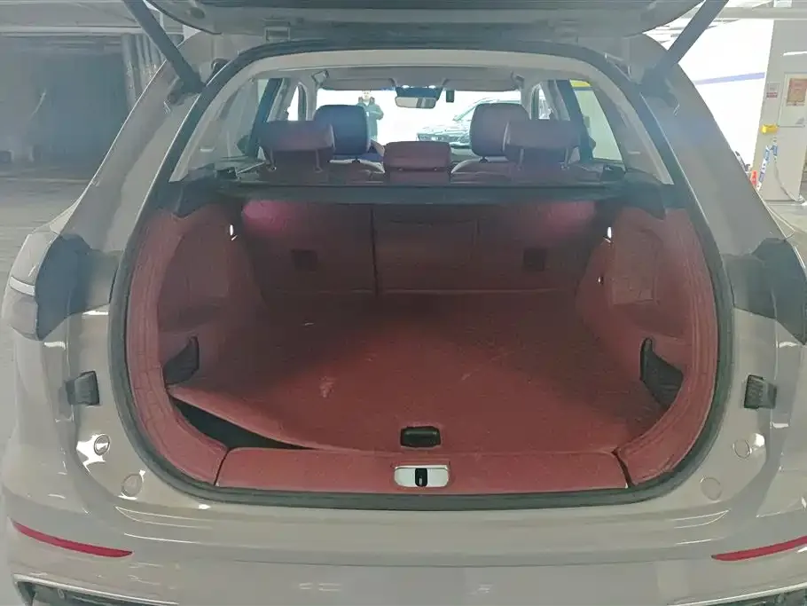 Hongqi HS5 2024 из CN, фото 2