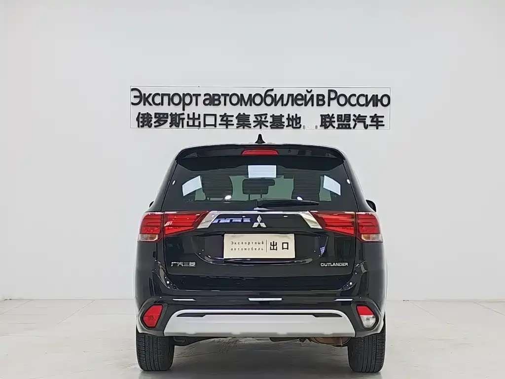 Mitsubishi Outlander 2024 из CN, фото 3