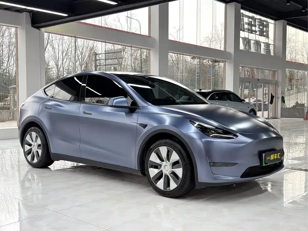 Tesla Model Y — фото 7
