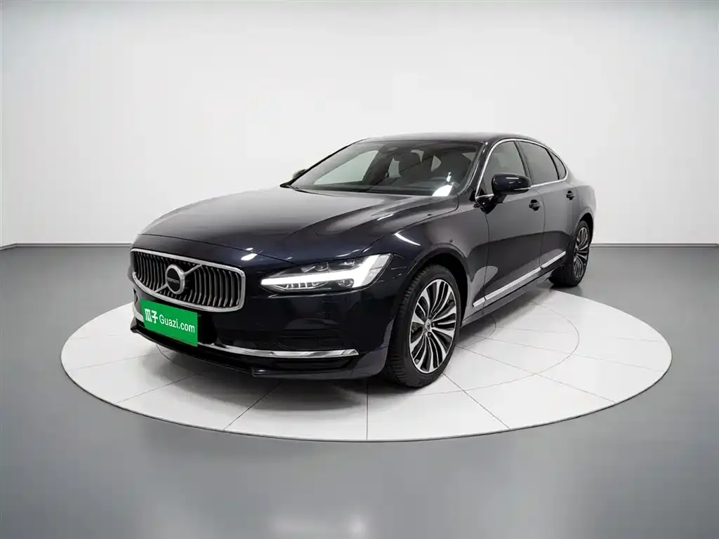 Volvo S90 — фото 1