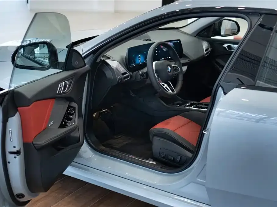 BMW 2 Series 2025 из CN, фото 5