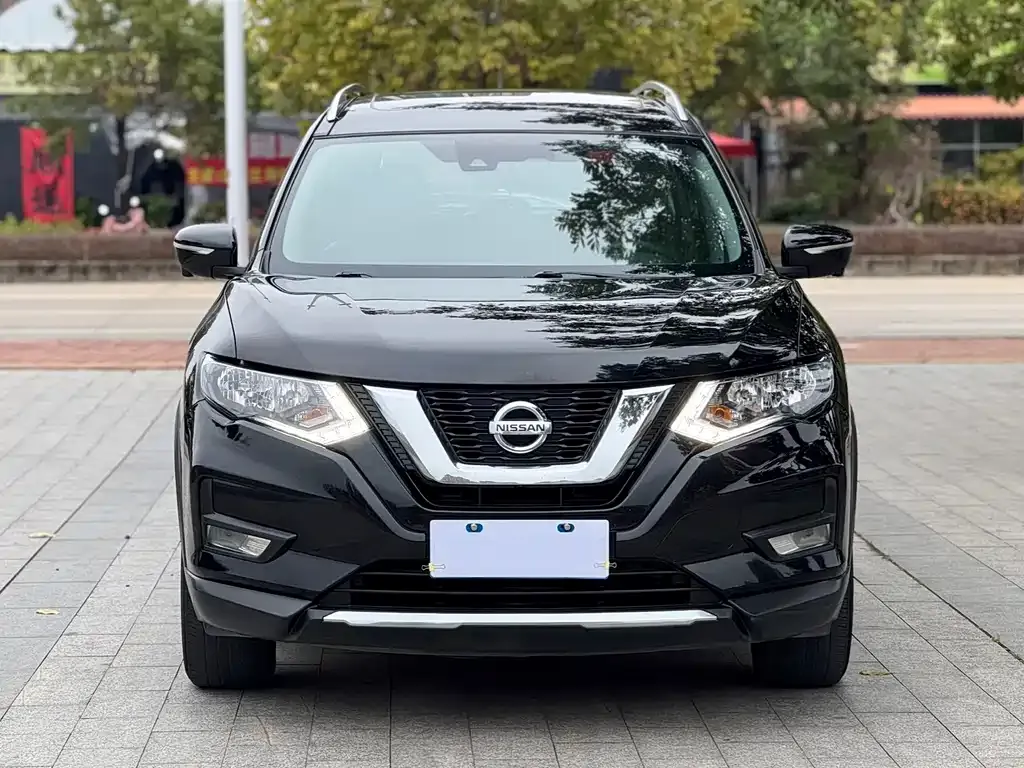 Nissan X-Trail — фото 7