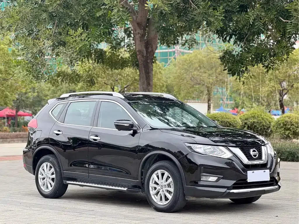 Nissan X-Trail — фото 9