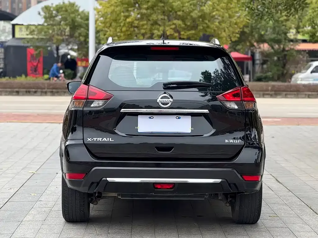 Nissan X-Trail — фото 4