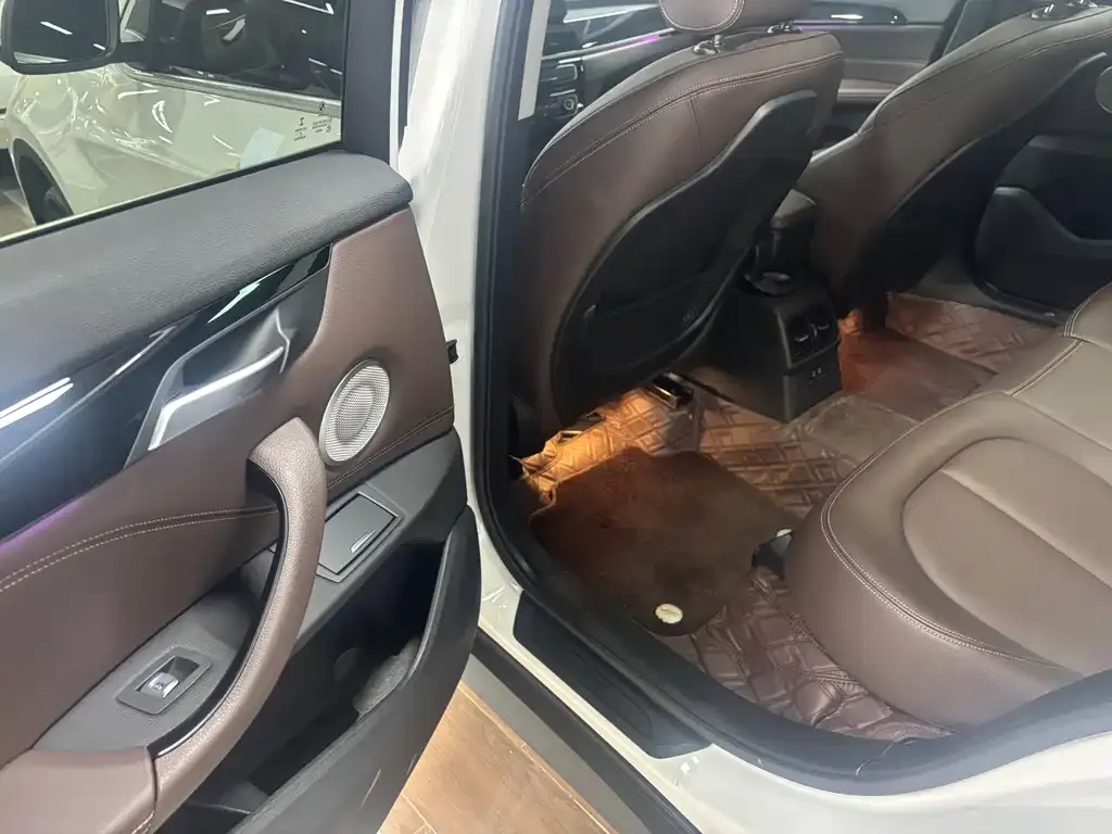 BMW X1 2022 из CN, фото 9