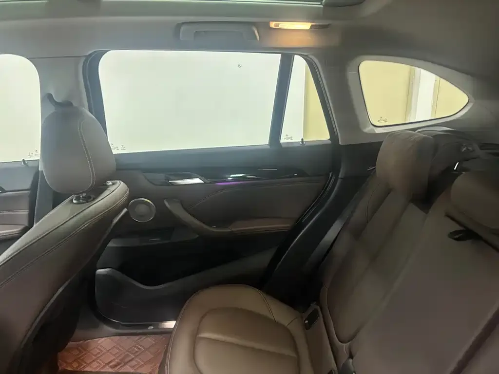 BMW X1 2022 из CN, фото 2