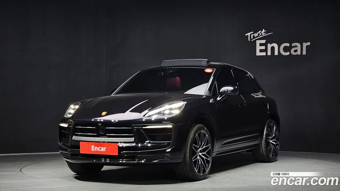 Porsche Macan — фото 1