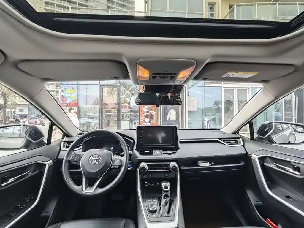 Toyota RAV4 2021 из CN, фото 2