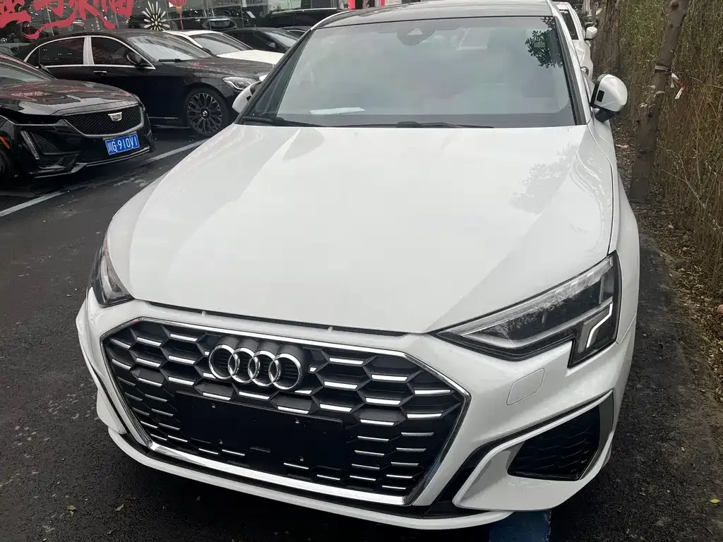 Audi A3 2023 из CN, фото 8