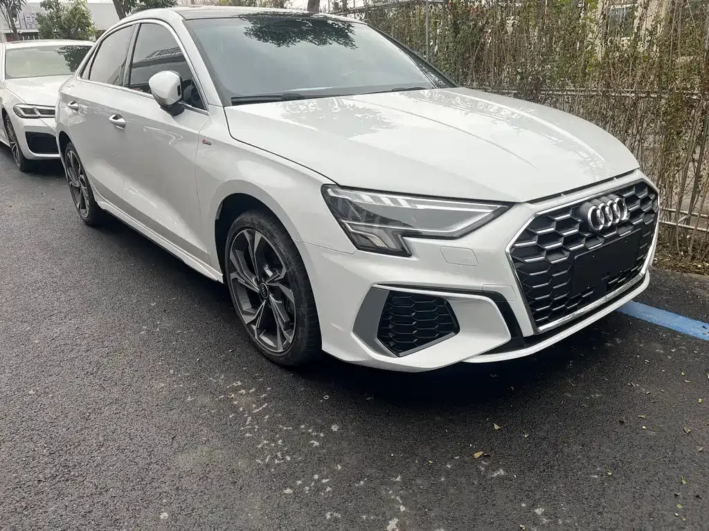 Audi A3 2023 из CN, фото 10