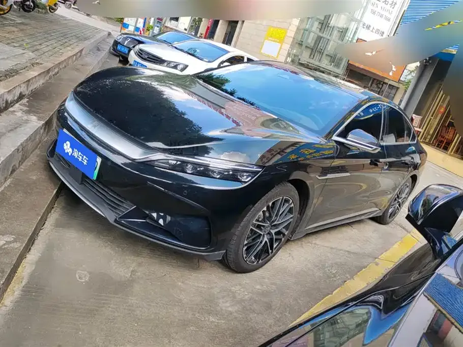 BYD Han — фото 1
